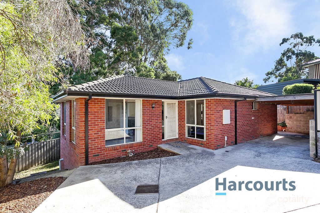 69a Woodville Rd, Mooroolbark, VIC 3138