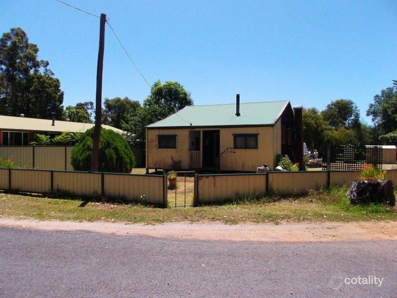 3 Banksia St, Northcliffe, WA 6262