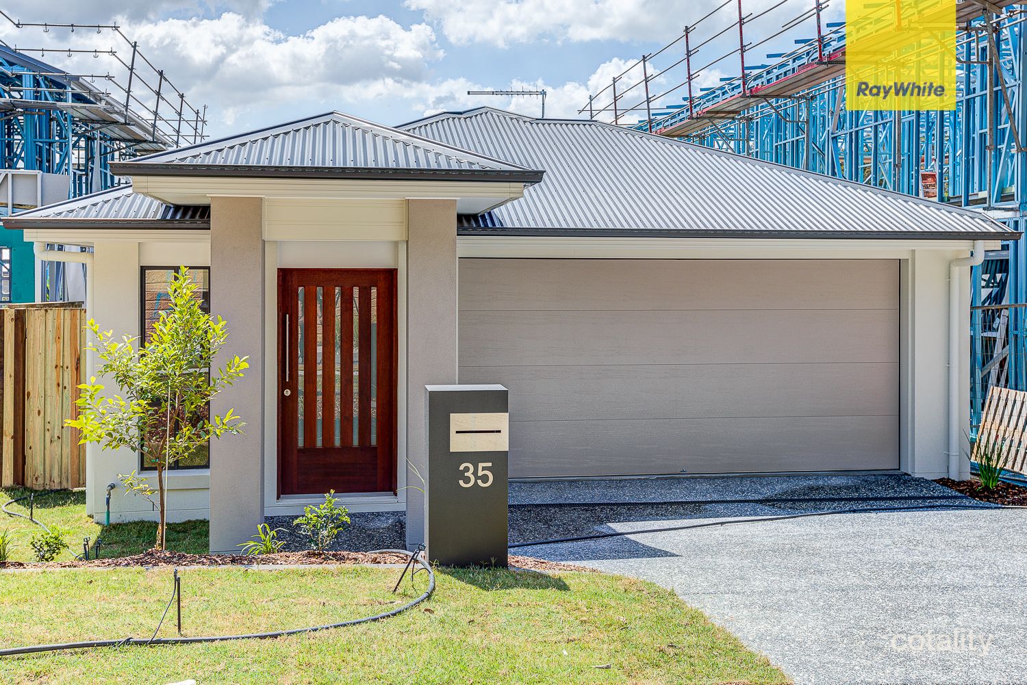 35 Moon Cct, Karawatha, QLD 4117