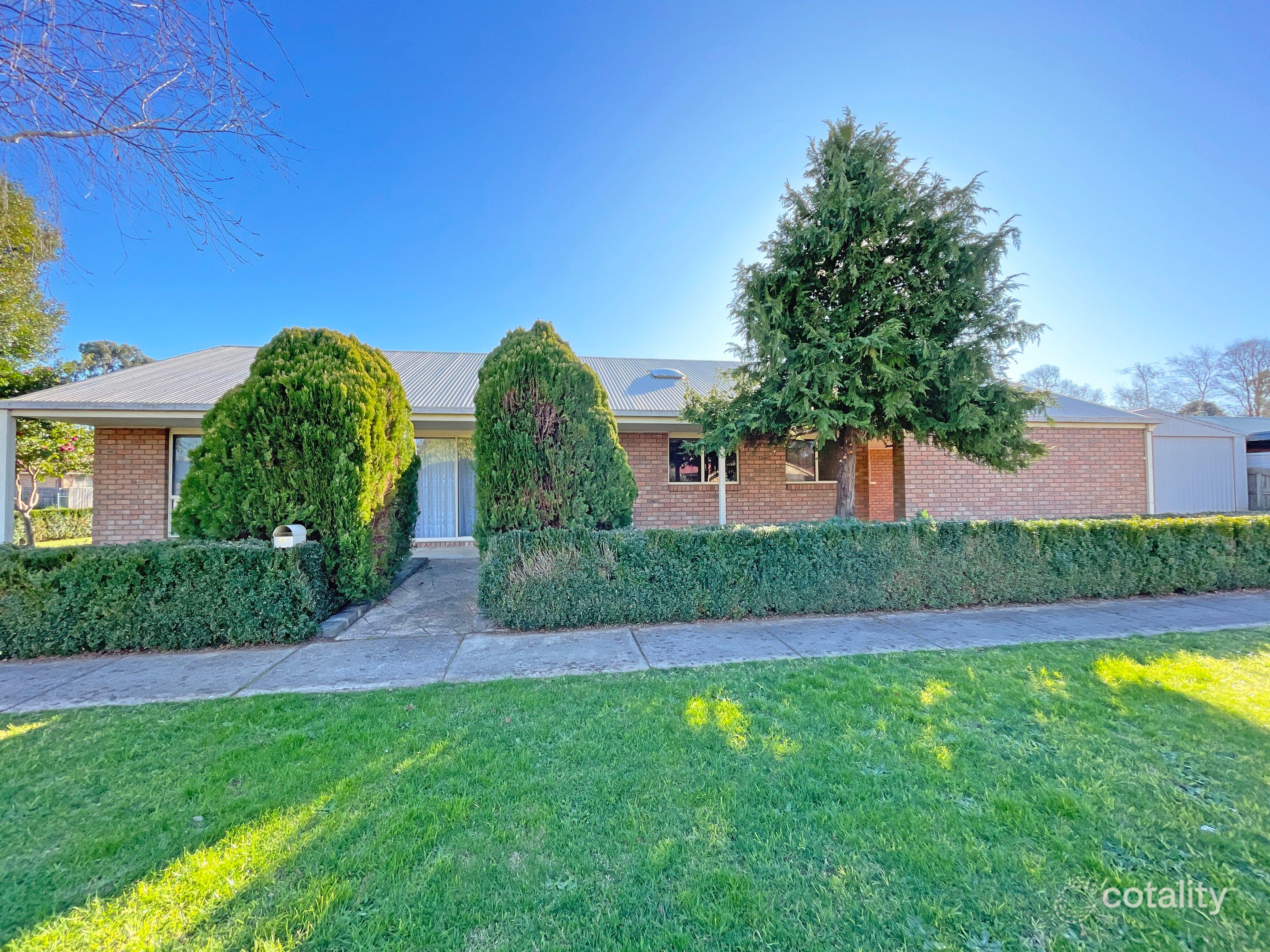 17 Melanie Dr, Warragul, VIC 3820