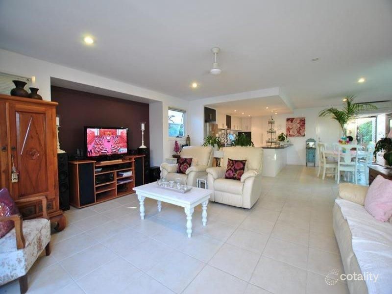 6 Pandorea St, Meridan Plains, QLD 4551
