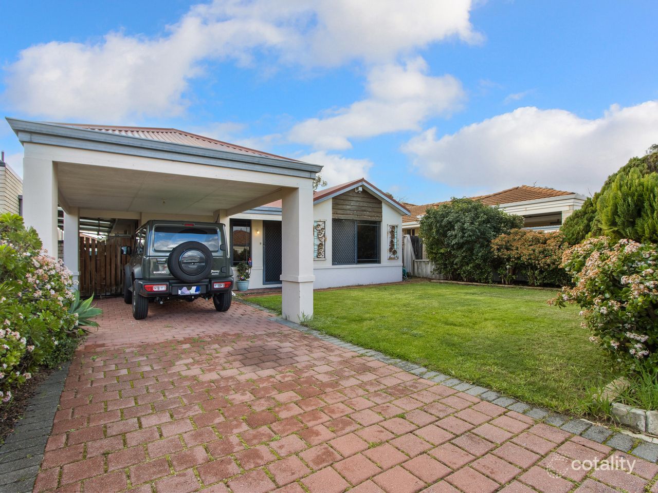 20 Richards Pl, Cannington, WA 6107