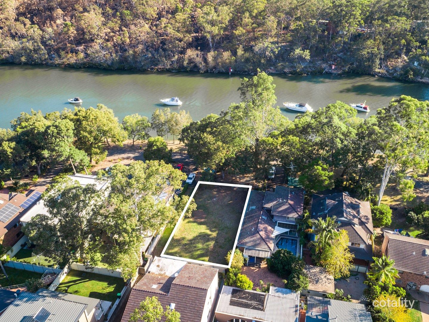 57a Carinya Rd, Picnic Point, NSW 2213