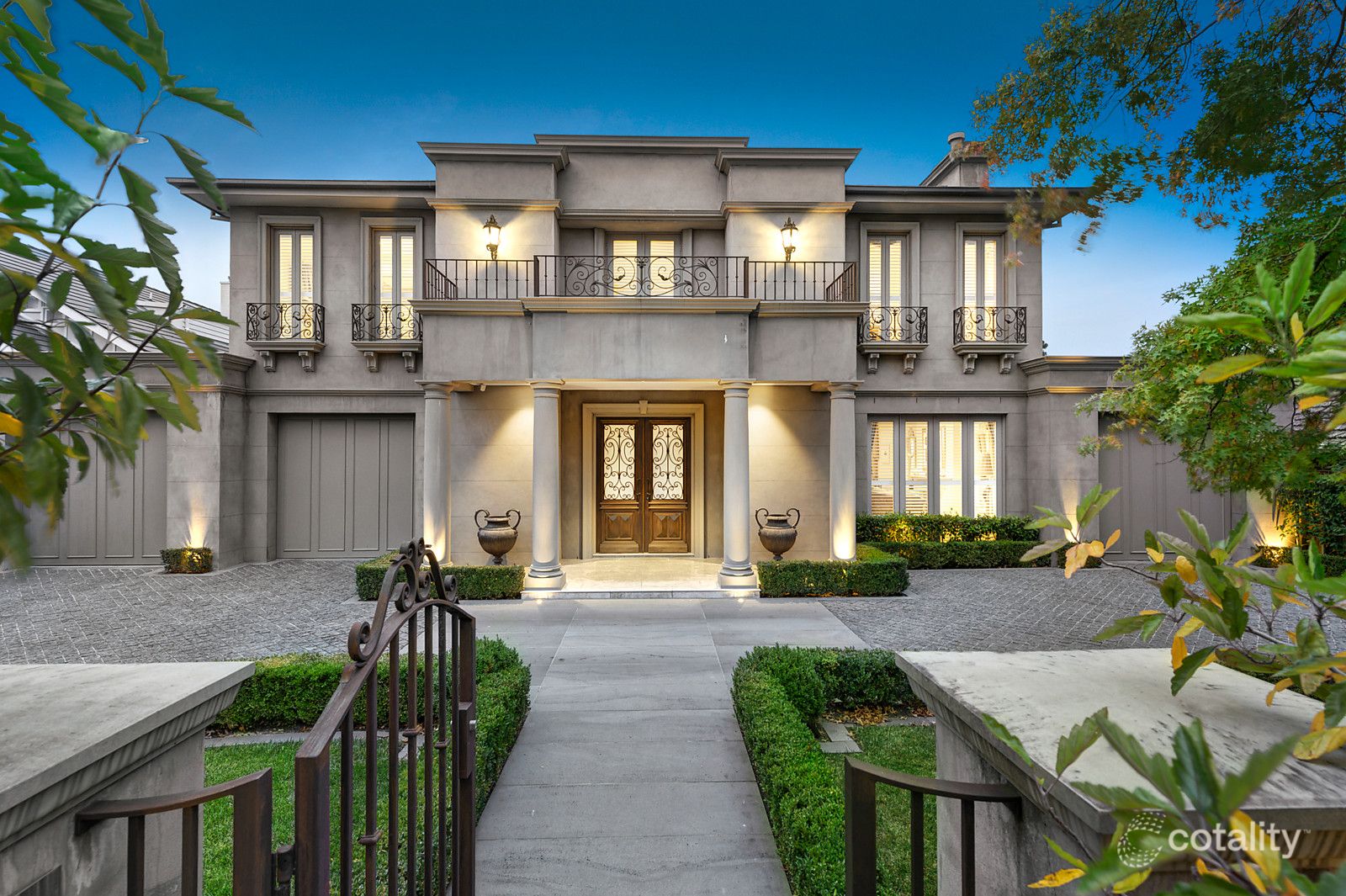 9 Smythe Ave, Mont Albert, VIC 3127