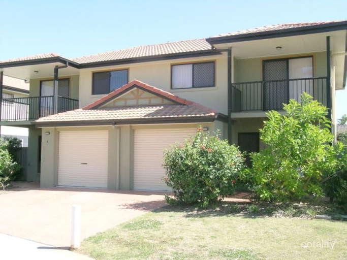 4/7 Nev Cl, Wishart, QLD 4122