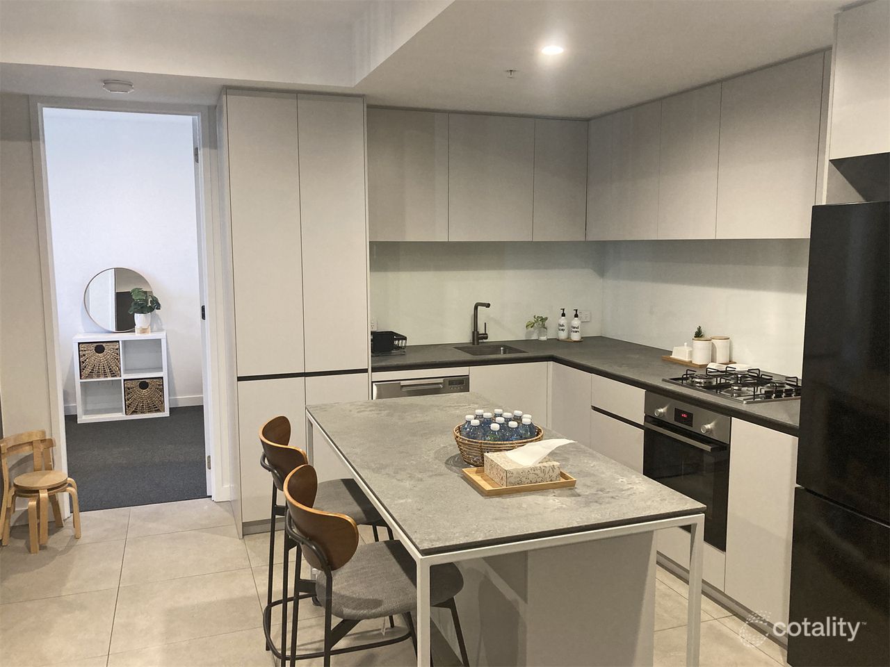 1002/17 Penny Pl, Adelaide, SA 5000