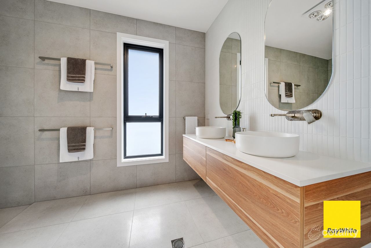 64 Birchfield Dr, Bungendore, NSW 2621