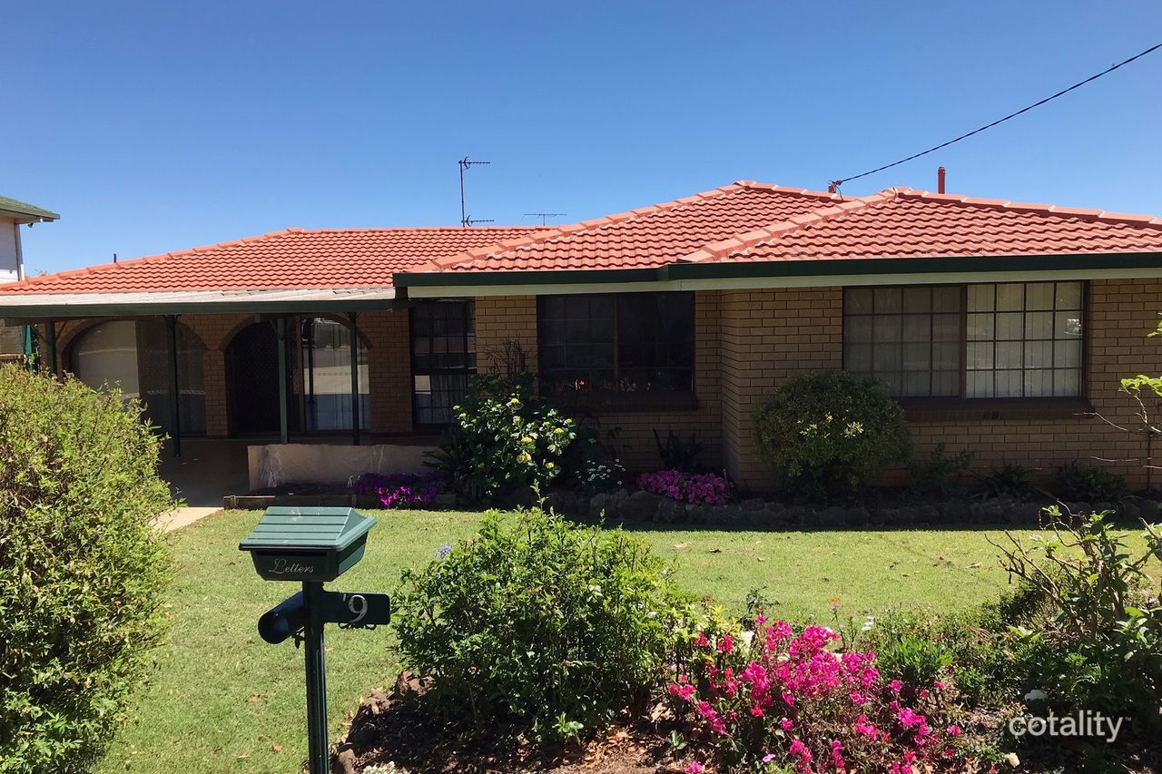 9 Lyndhurst Ct, Newtown, QLD 4350