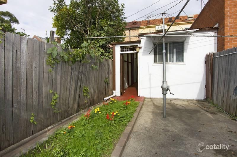 61 Sutherland St, St Peters, NSW 2044