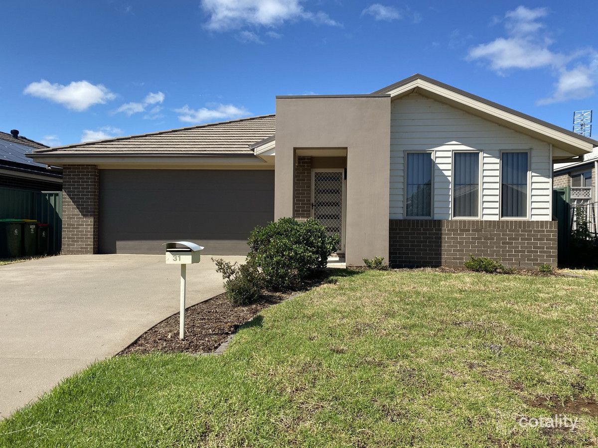 31 Magnolia Bvd, Dubbo, NSW 2830