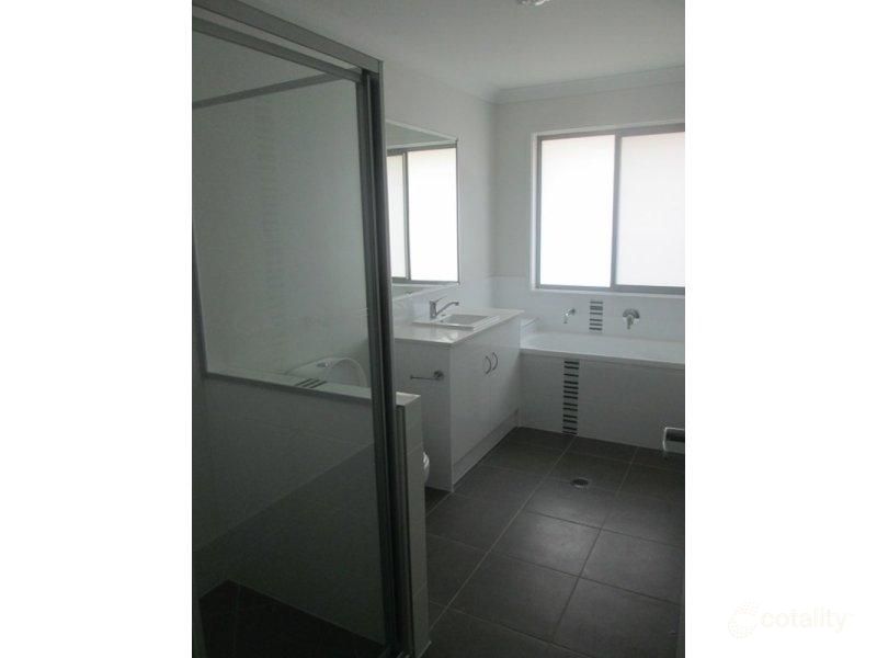 8 Oakwood St, Pimpama, QLD 4209