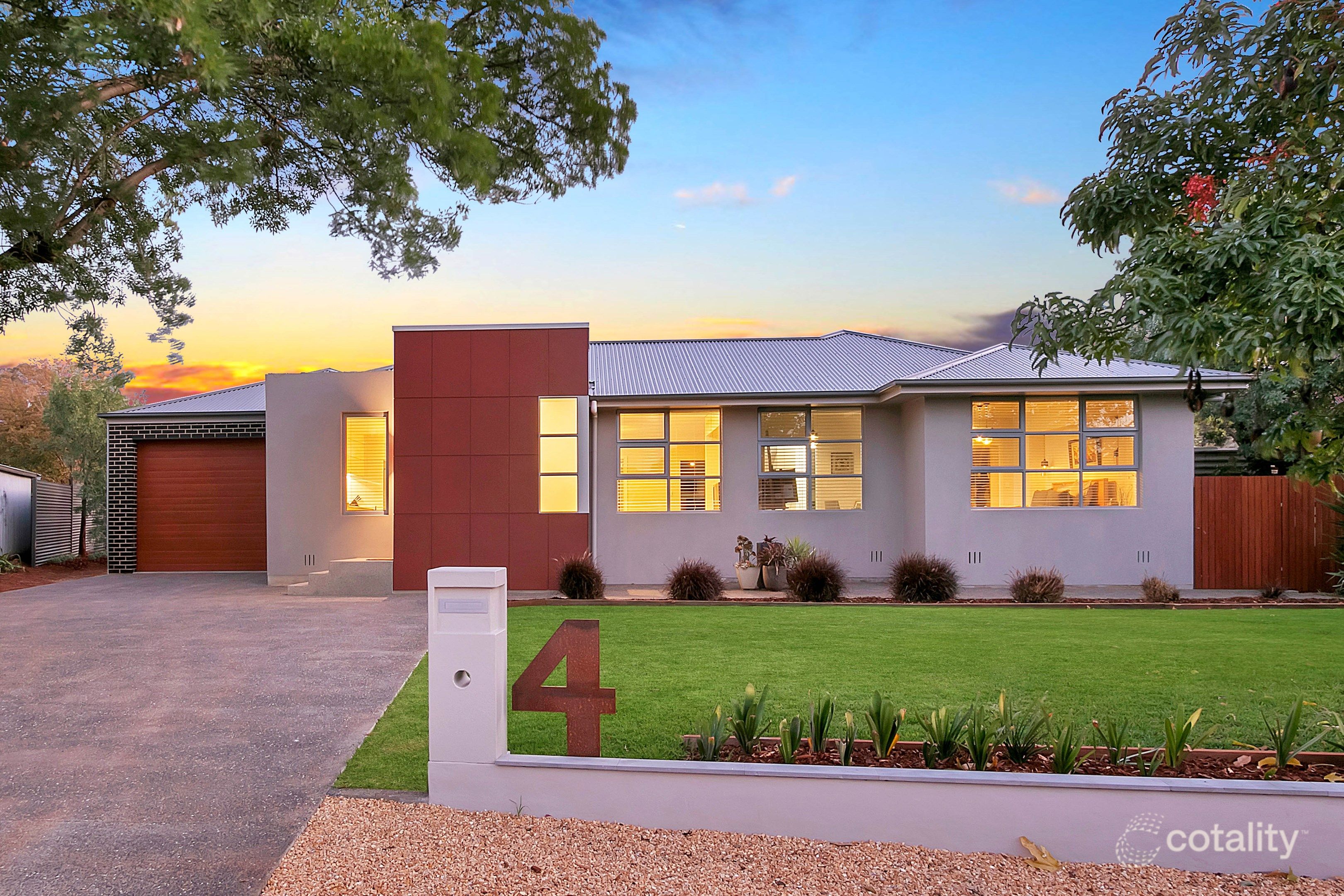 4 Milne Ct, Evanston Park, SA 5116