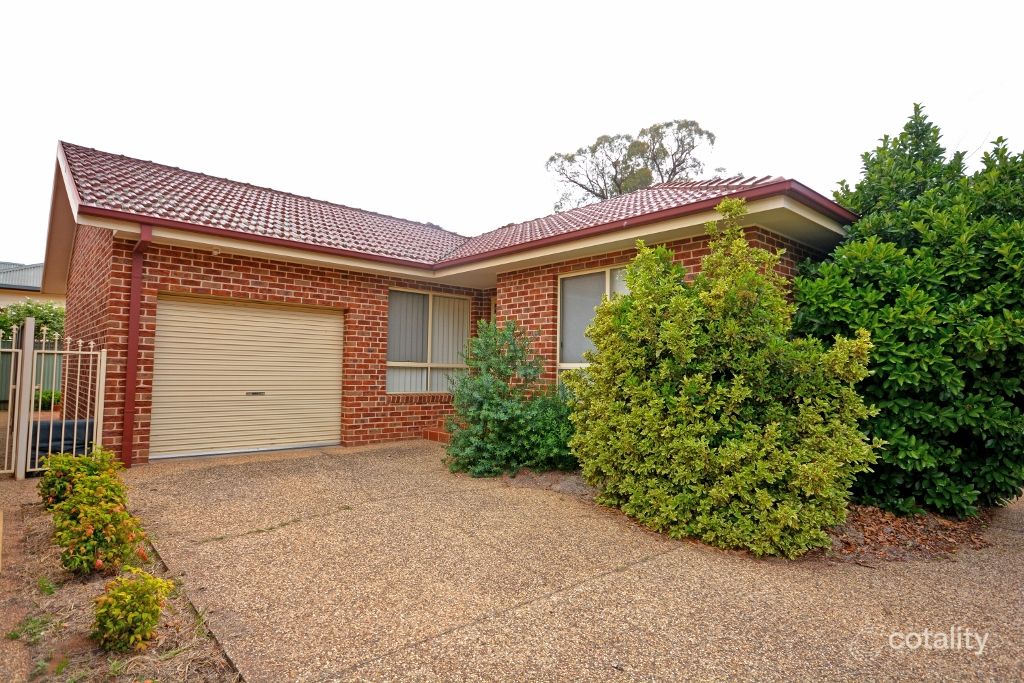 3/3 Boonah St, Griffith, NSW 2680