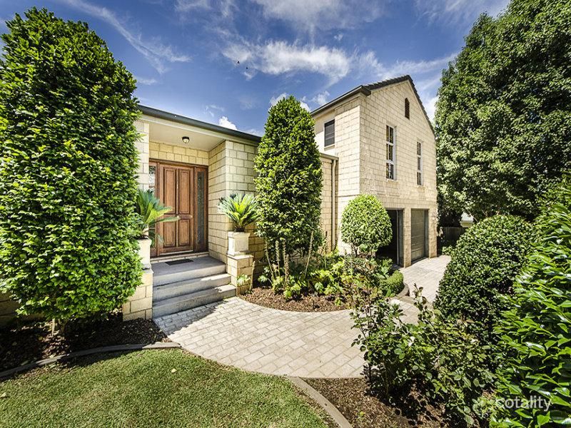 17 Windemere Tce, Mount Lofty, QLD 4350