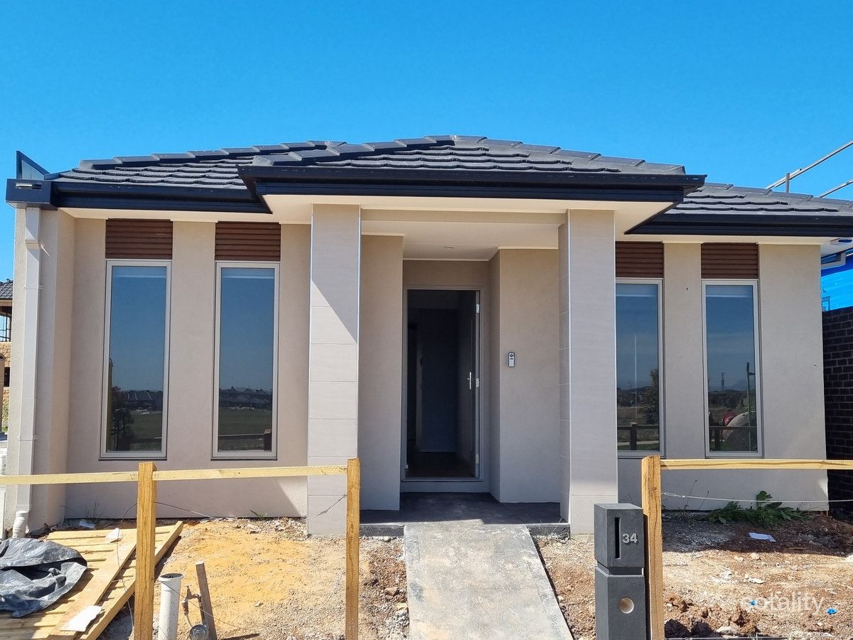 34 Viola Dr, Rockbank, VIC 3335