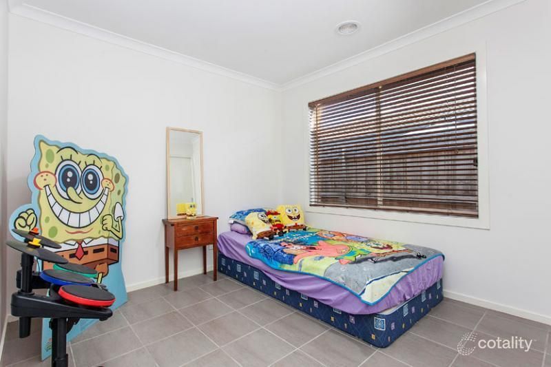 6 Hall Mark Pl, Kurunjang, VIC 3337