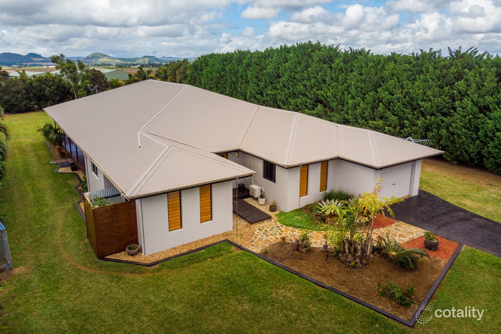 44 Mountain View Dr, Atherton, QLD 4883