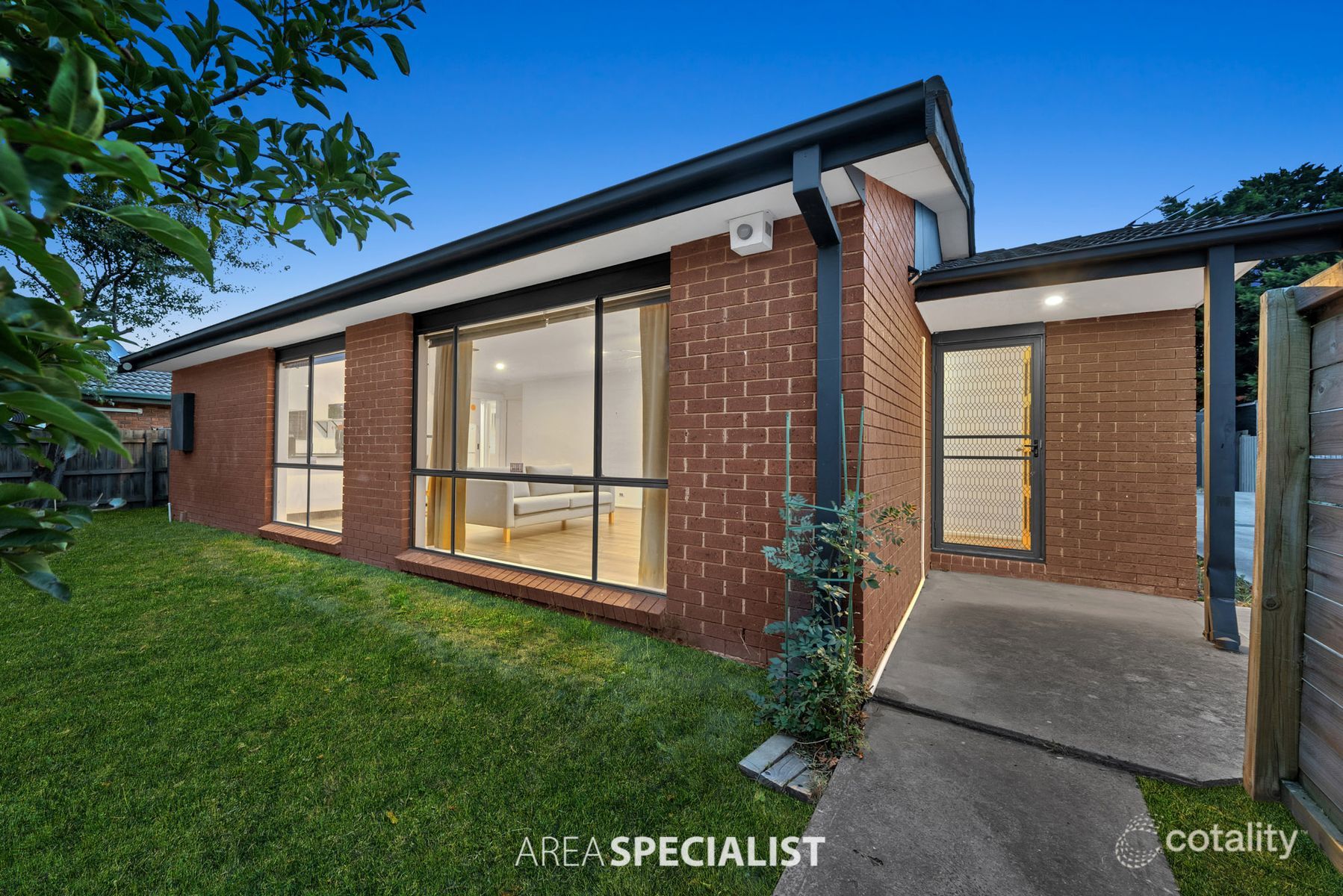 50 Beckington Cres, Hampton Park, VIC 3976