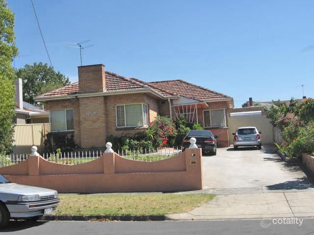 51 Bennett Pde, Kew East, VIC 3102