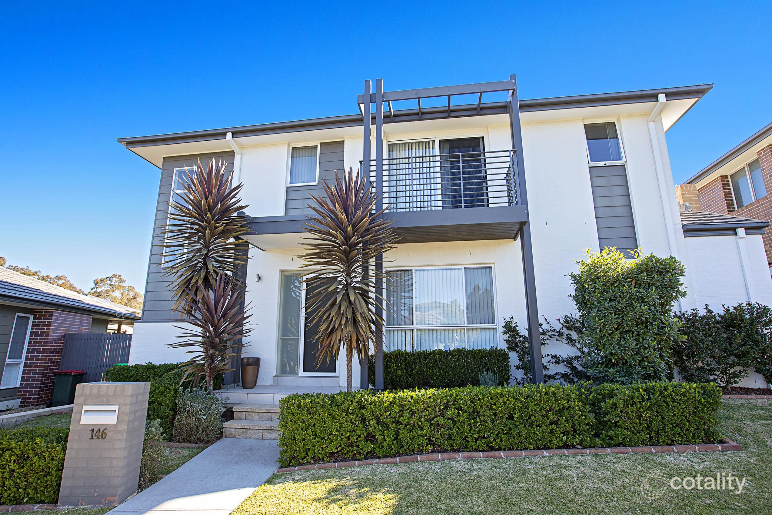 146 Middleton Dr, Middleton Grange, NSW 2171