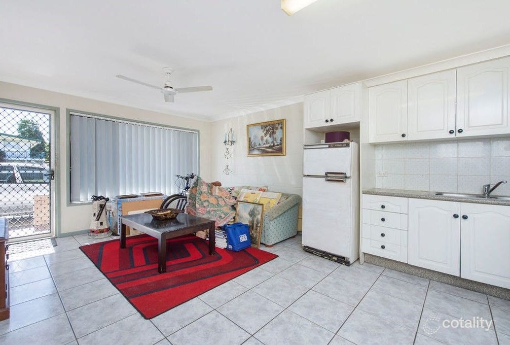 2/13f Wyndham Ave, Southport, QLD 4215