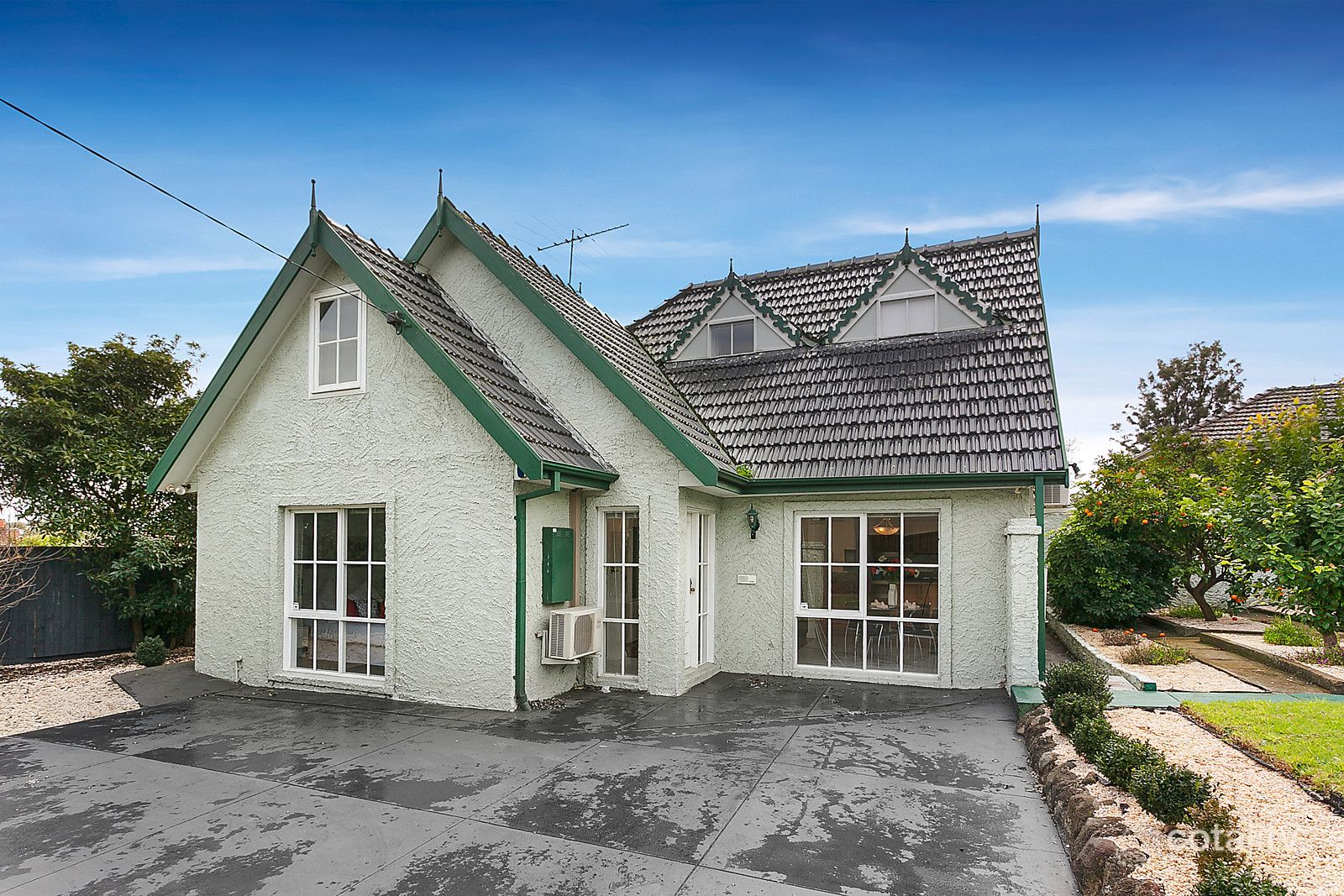 8 Wattle Rd, Kew East, VIC 3102