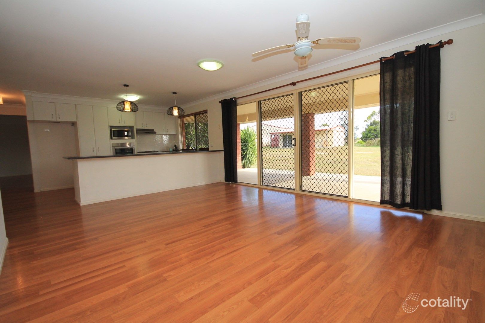 21-23 The Crest, Elimbah, QLD 4516