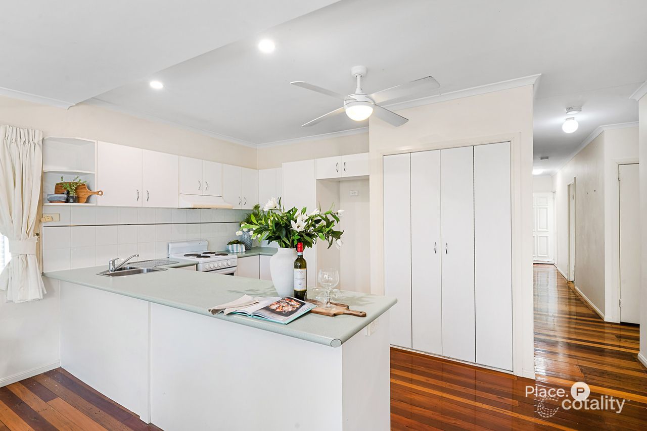 170 Strong Ave, Graceville, QLD 4075