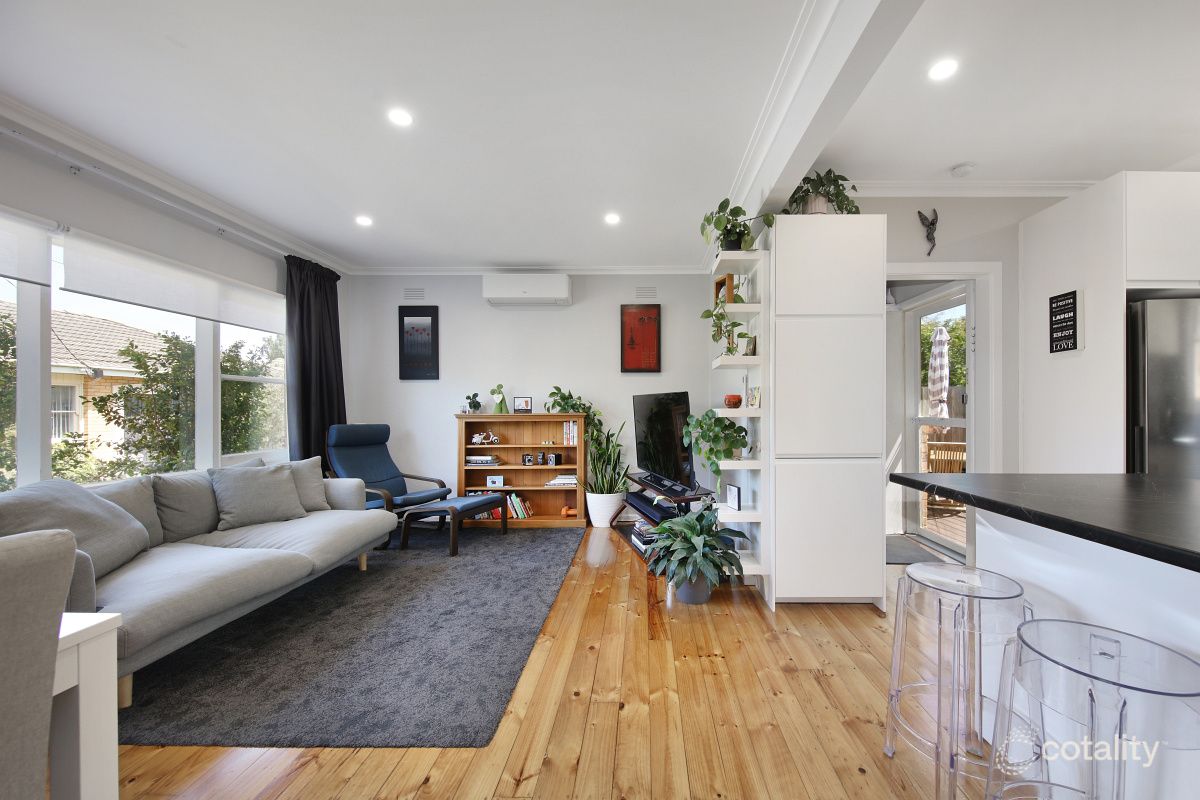 3/2 Elizabeth Cres, Carnegie, VIC 3163