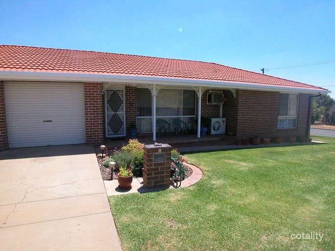 1/1 Derna Pl, Ashmont, NSW 2650