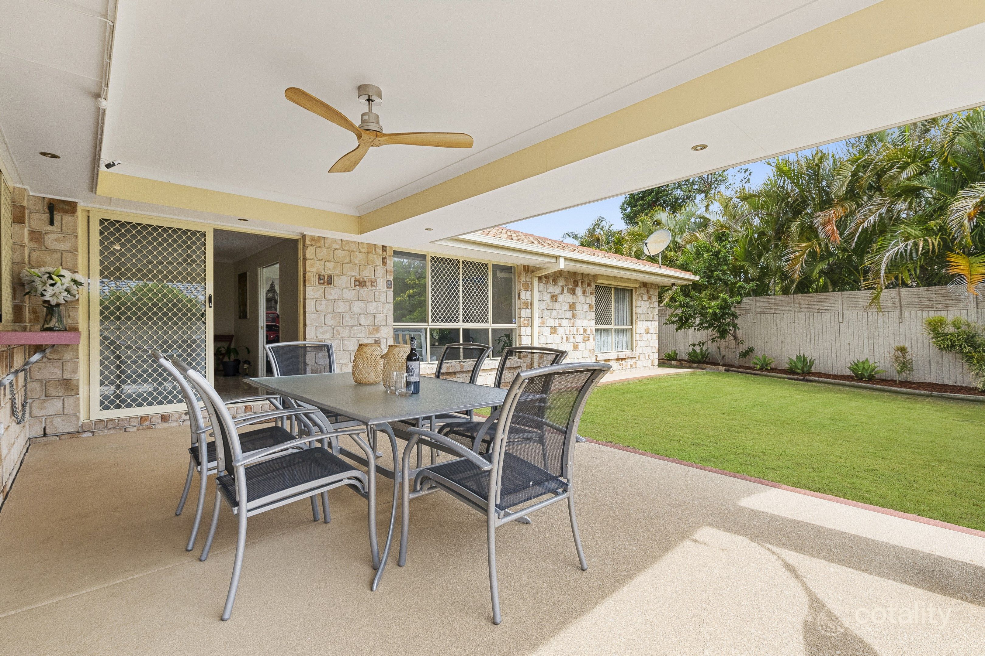 5 Cliff Salisbury Ct, Samford Village, QLD 4520