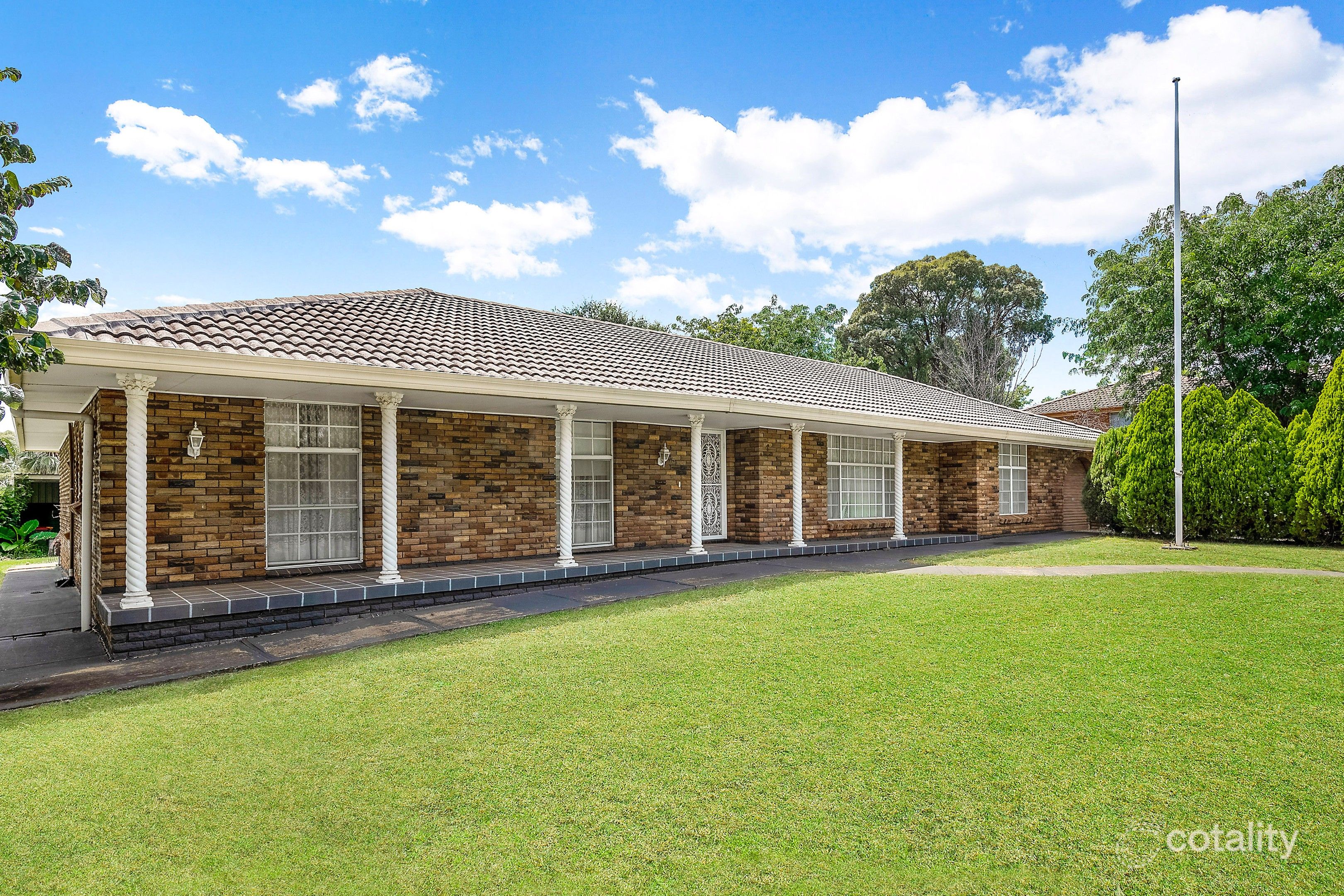 75 South St, Molong, NSW 2866