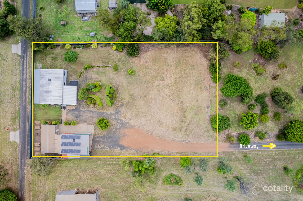 12b Crendon St, Emerald, QLD 4720