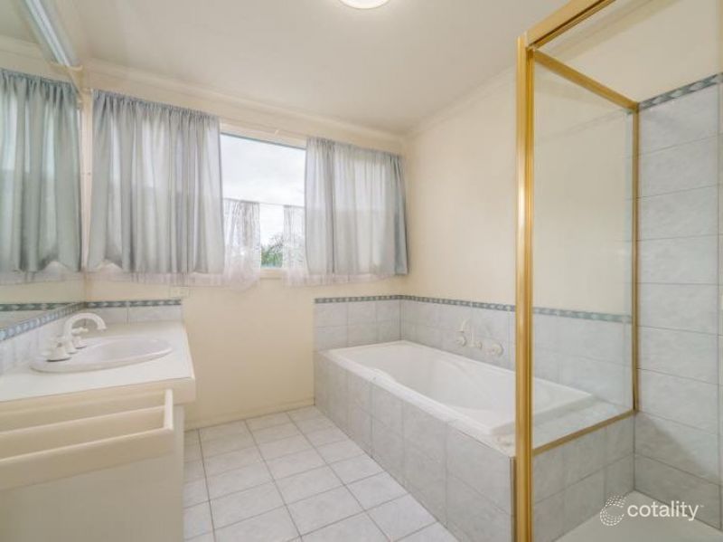 8 Chestnut Ct, Doncaster East, VIC 3109