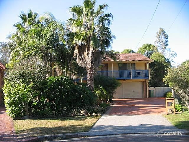 2 Damien Cl, Chittaway Point, NSW 2261