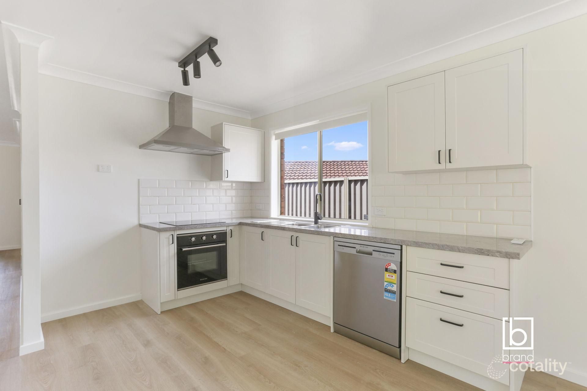 9 Japonica Cl, Lake Haven, NSW 2263