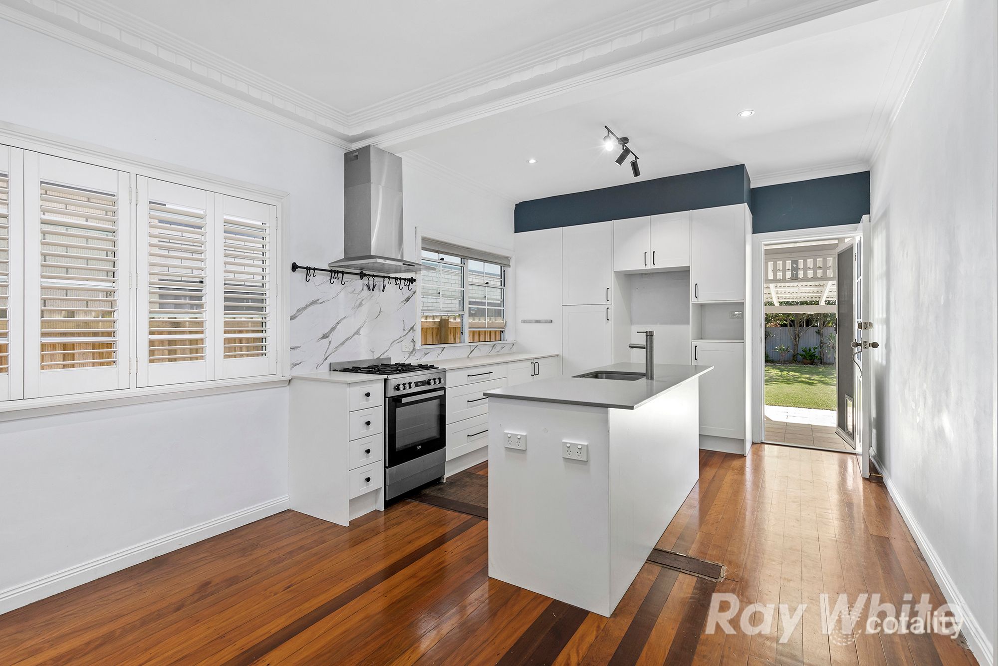 11 Nixon St, Virginia, QLD 4014