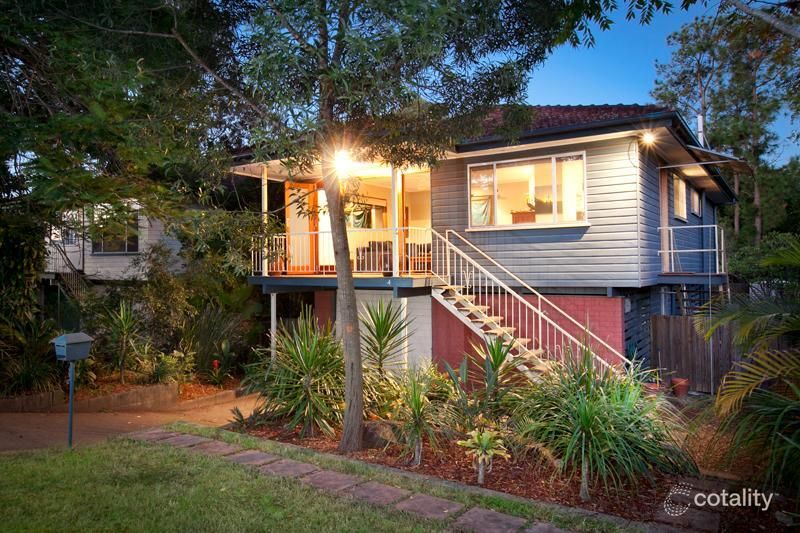 4 Merewether St, Corinda, QLD 4075