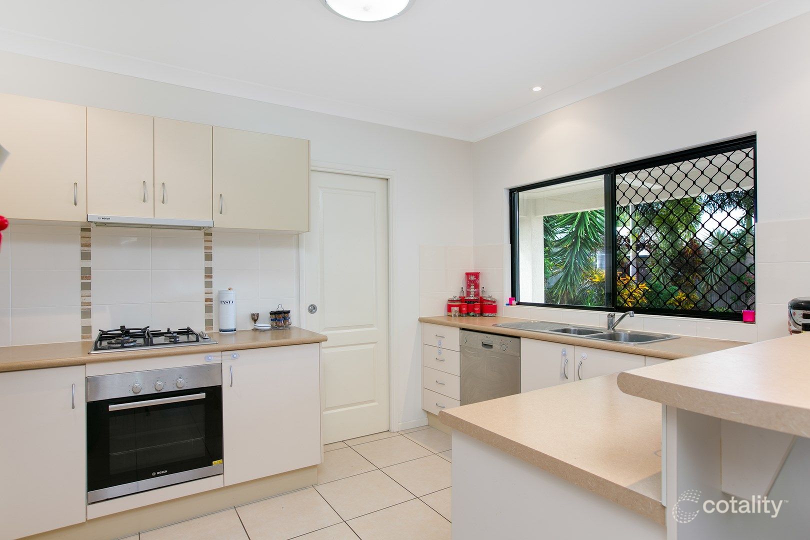 14 Liontown Way, Trinity Park, QLD 4879