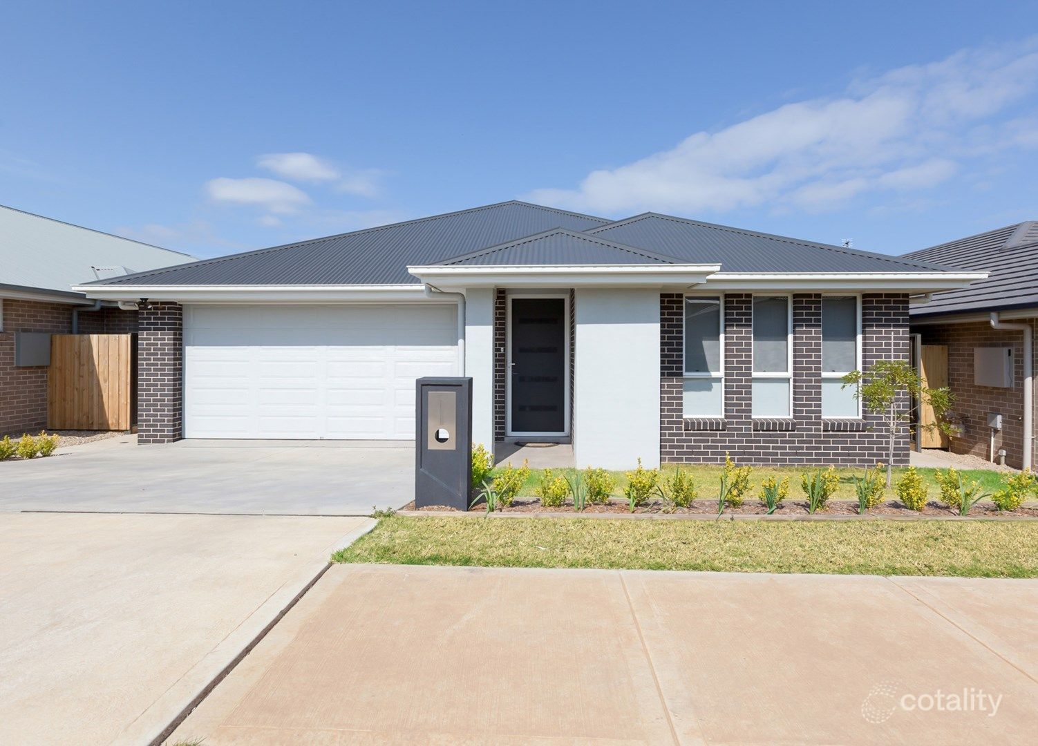 14 Parkinson Rd, Spring Farm, NSW 2570