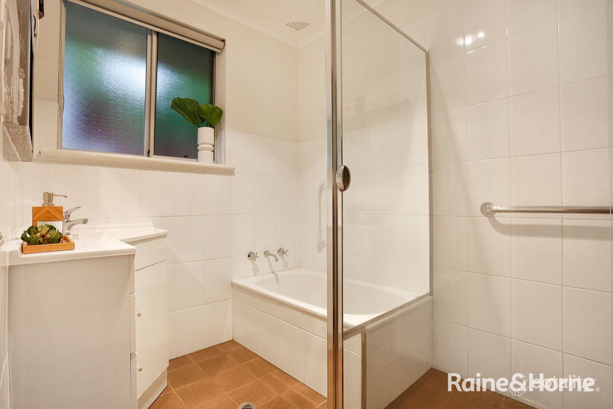 51 Lushington St, East Gosford, NSW 2250