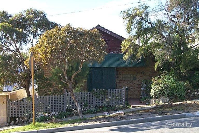 16 Swanbourne St, Fremantle, WA 6160