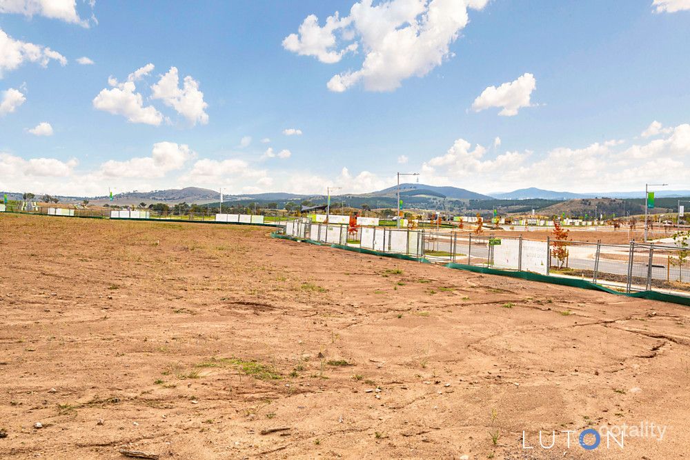 36 Thwaites Cres, Wright, ACT 2611