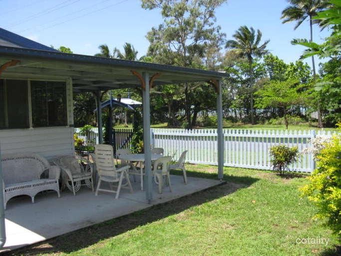 86 Marine Pde, Newell, QLD 4873