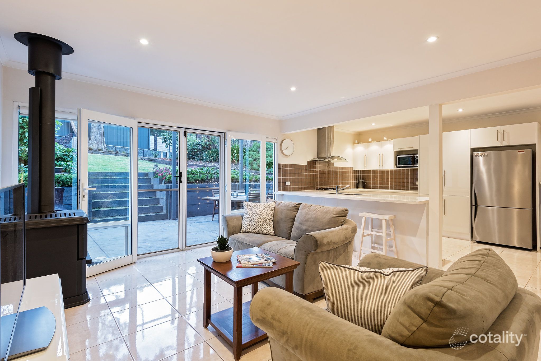 8 Spring Gully Rd, Crafers, SA 5152