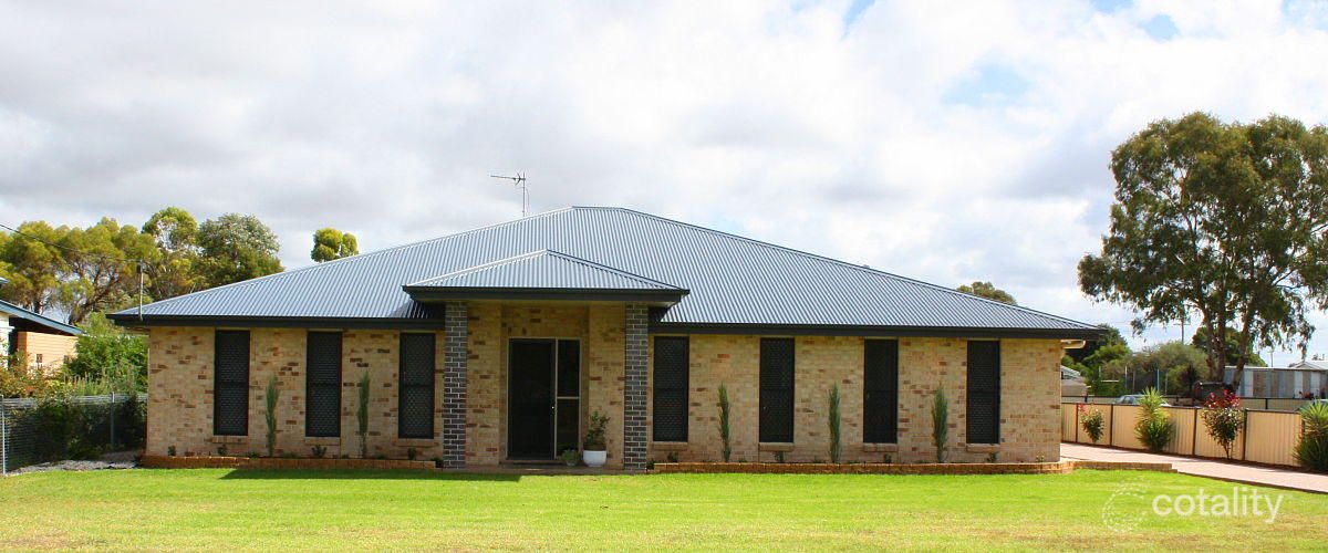 4 Norman St, Allora, QLD 4362