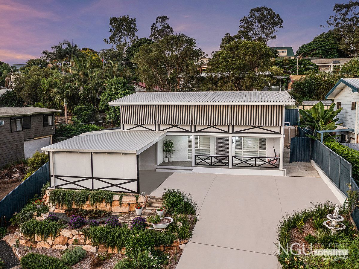 18 Ogilvie St, Bundamba, QLD 4304