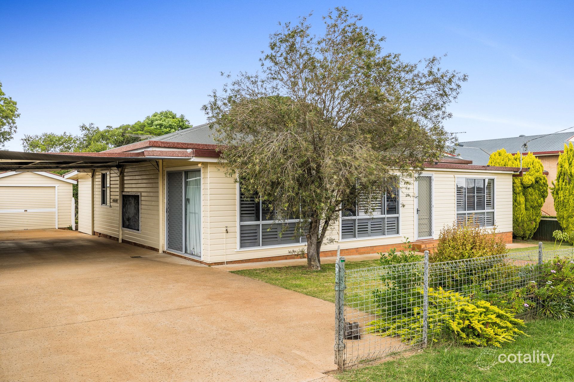20 Erin St, Wilsonton, QLD 4350