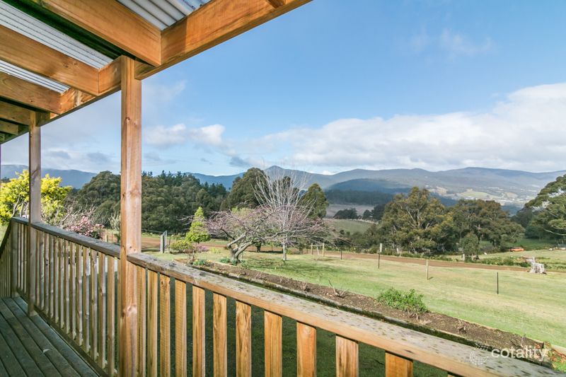 17 Crouchs Hill Rd, Lucaston, TAS 7109