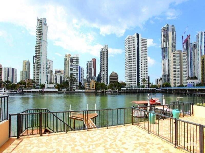 1/35 Stanhill Dr, Surfers Paradise, QLD 4217